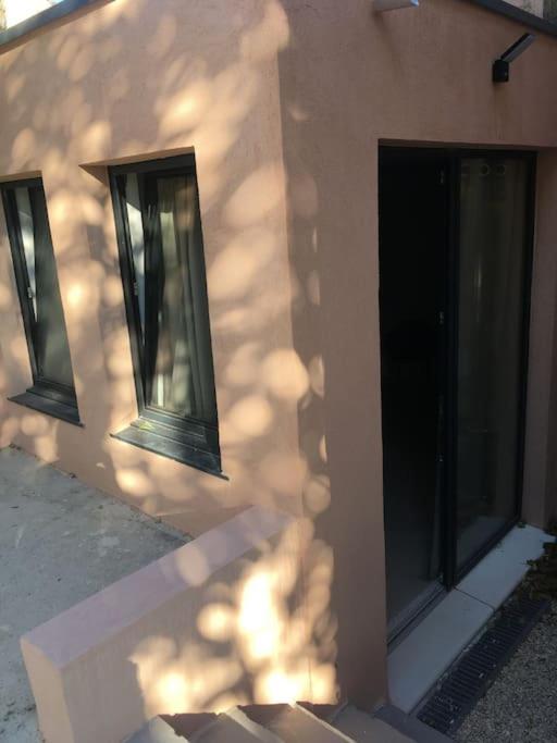 Chambre Avec Petit-Dejeuner En Provence Luberon La Tour-dʼAigues Exteriör bild